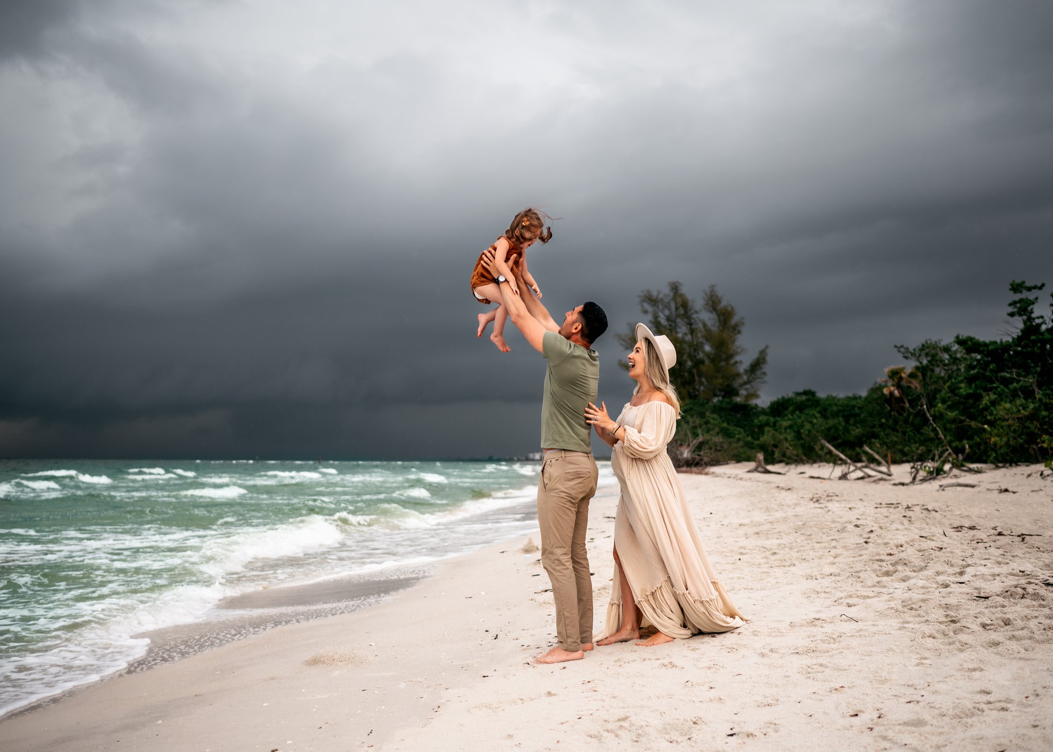 Fort-Myers-Florida-Family-Maternity-Photographer-Chasing-Creative-26