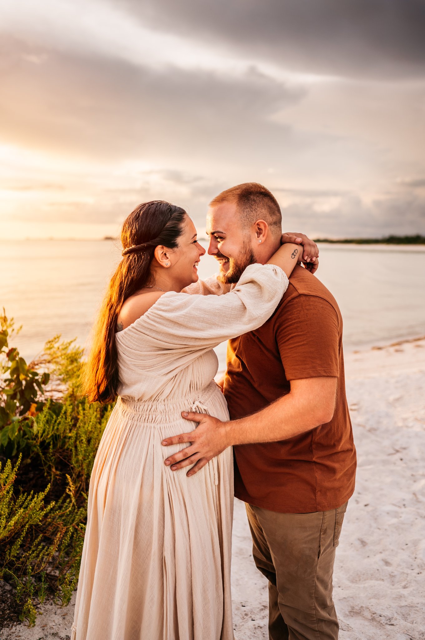 Sarah of Chasing Creative is a couple + family + maternity photographer in Southwest, Florida - primarily shooting in Fort Myers, Estero, Naples, Bonita Springs, Sanibel and Captiva. Learn more about Chasing Creative or pricing for photoshoots here.