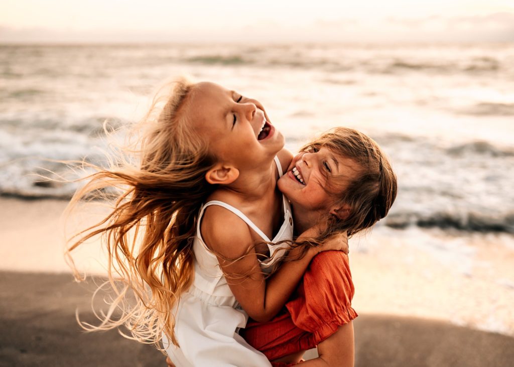 Sisters-playing-beach-Photographer-Chasing-Creative-Media-4