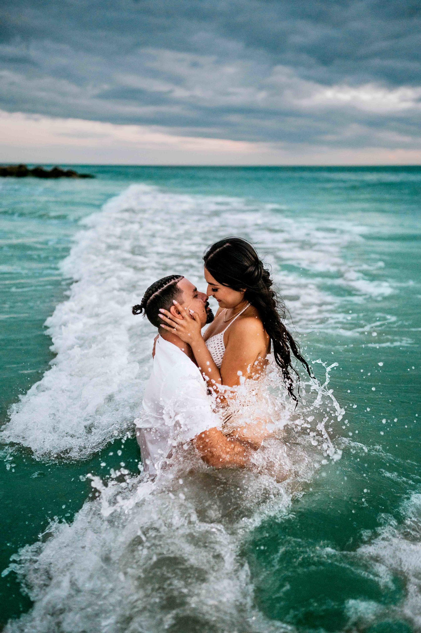 Couple-photoshoot-beach-Chasing-Creative-Media