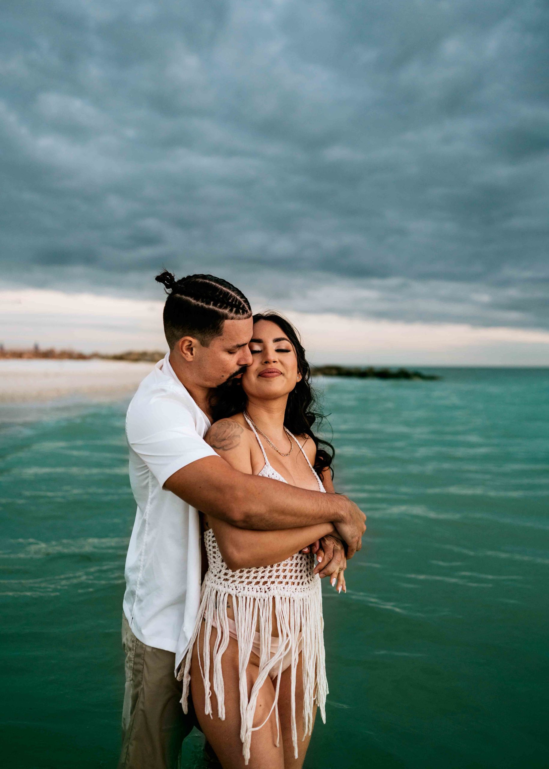 Couple-hugging-ocean-Photoshoot-miami