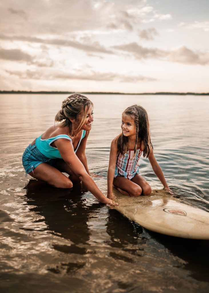 mom-daughter-ocean-surfing-family-portraits