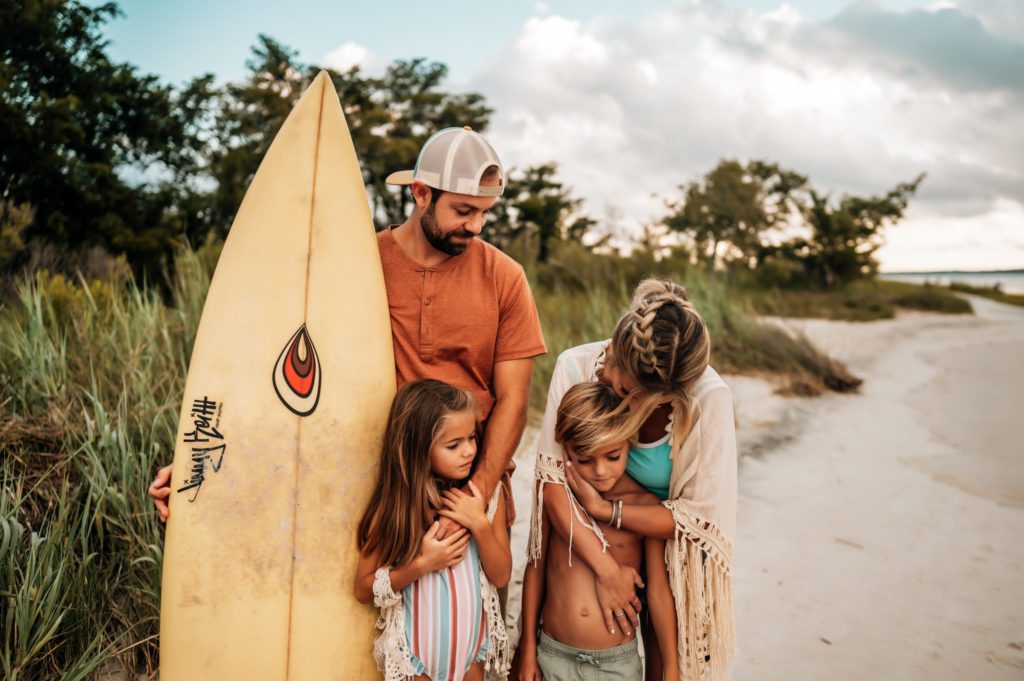 family-photoshoot-beach-jacksonville-florida-surfboard