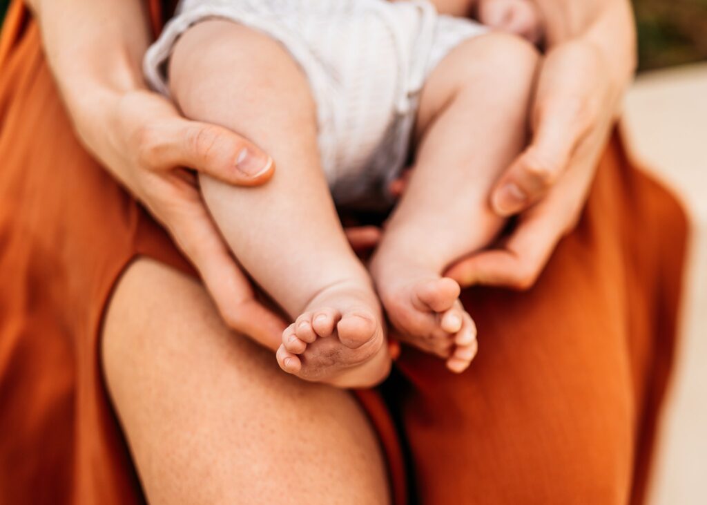 baby-toes-Chasing-Creative-Motherhood-photoshoot 