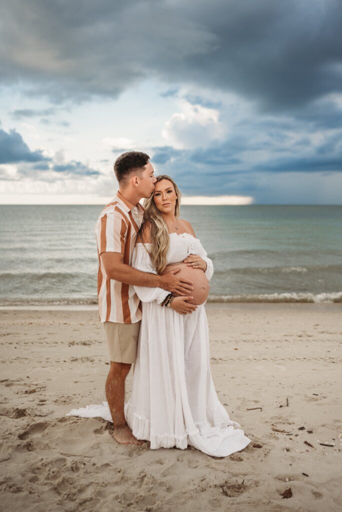 maternity-photoshoot-delnor-wiggins-pass-state-park