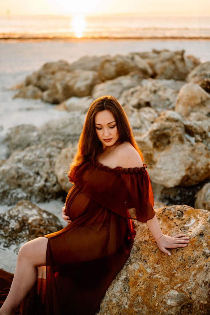 Chasing-Creative-Maternity-photography