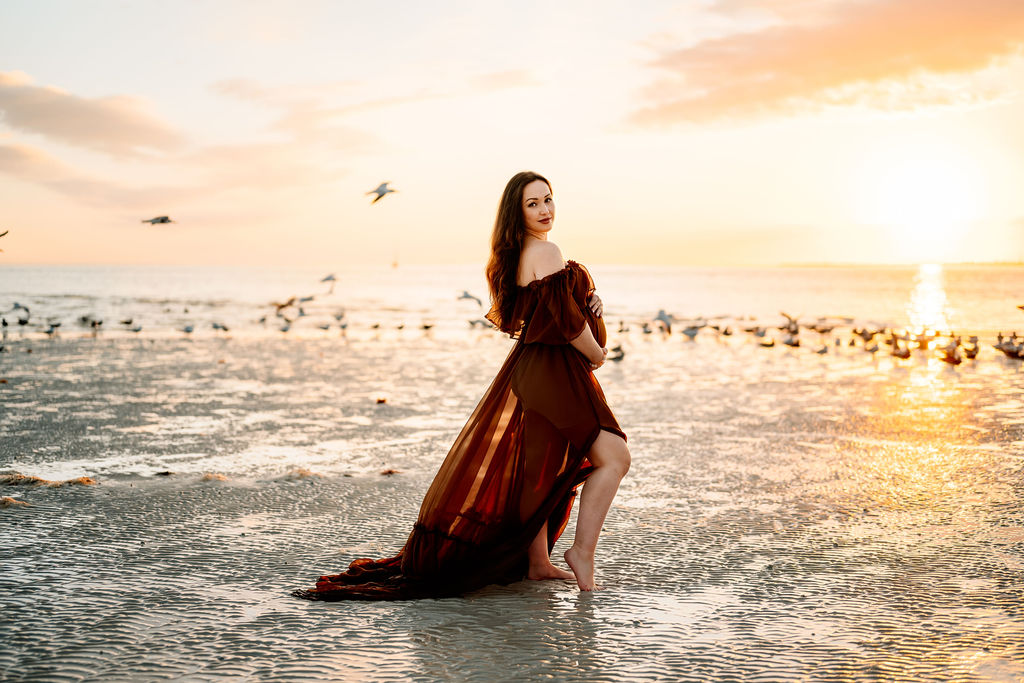 beach-maternity-photoshoot-fort-myers-fl